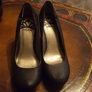 Fergalicous by Fergie Dreamer Women Platform Wedge